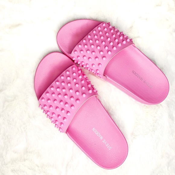 NWT women's Steve Madden bubblegum pink studded Sandal size 6 - Picture 2 of 3